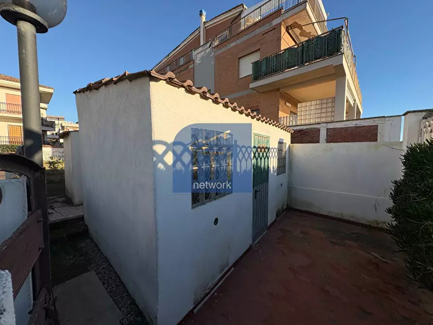 Immagine 29 di Attico in vendita  in Lungomare degli Ardeatini 503 a Ardea