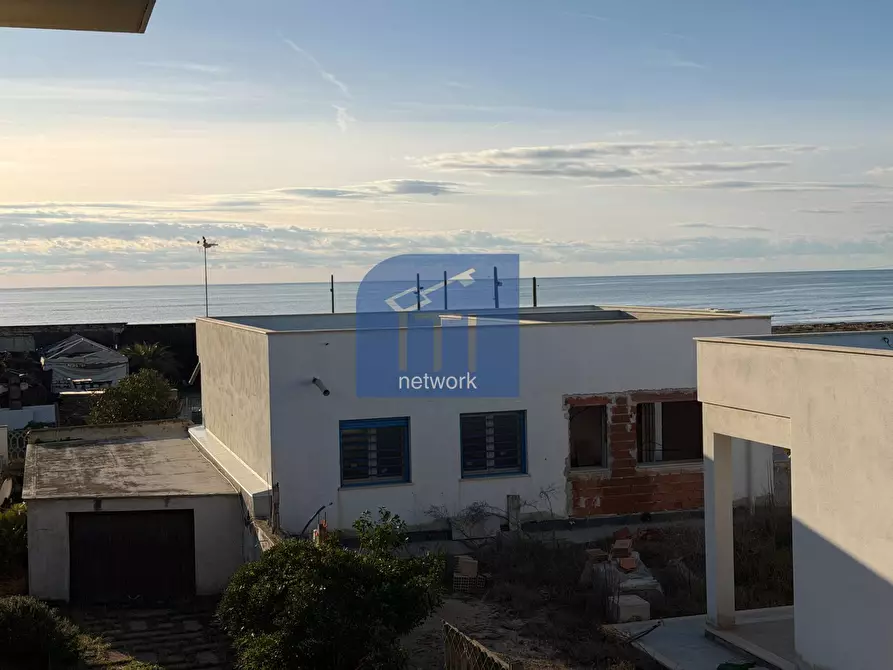 Immagine 30 di Attico in vendita  in Lungomare degli Ardeatini 503 a Ardea