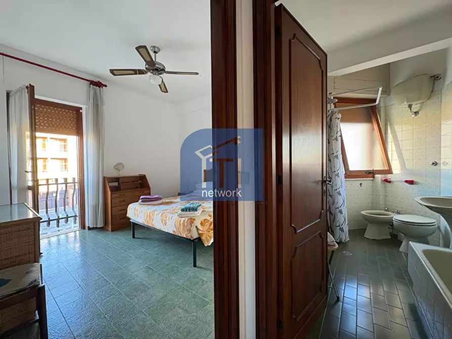 Immagine 35 di Attico in vendita  in Lungomare degli Ardeatini 503 a Ardea