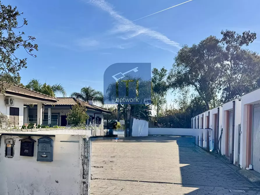 Immagine 2 di Appartamento in vendita  in Via Domenico Mustilli a Roma