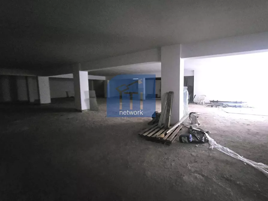 Immagine 3 di Locale commerciale in affitto  in Via di torvaianica alta a Pomezia