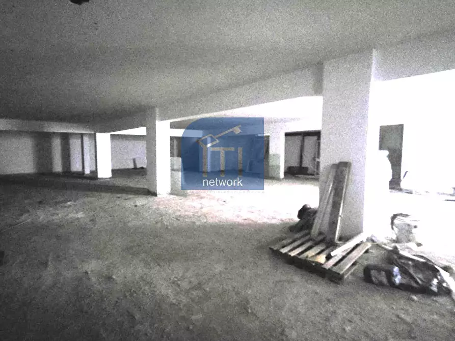 Immagine 4 di Locale commerciale in affitto  in Via di torvaianica alta a Pomezia