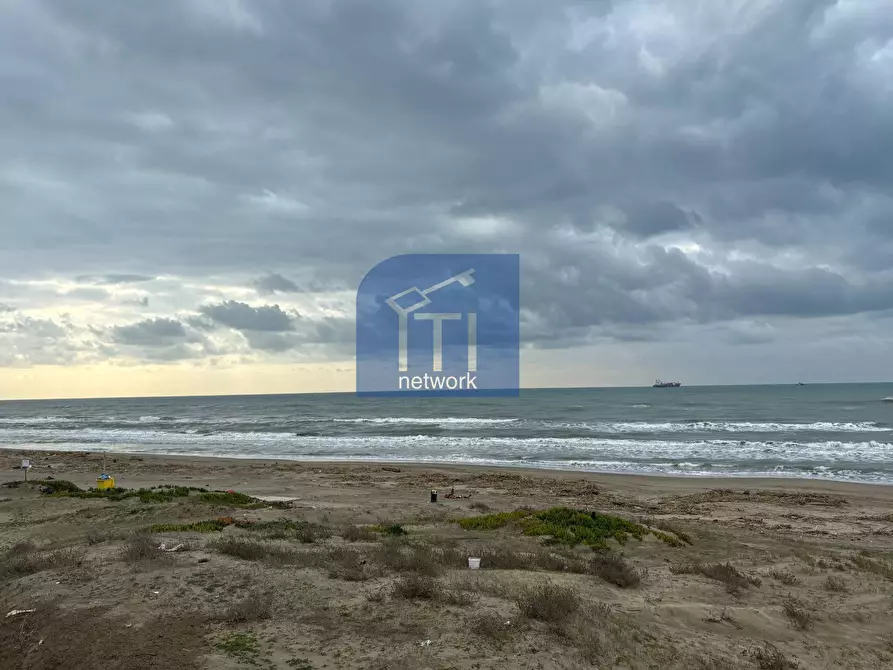 Immagine 5 di Appartamento in vendita  in Lungomare Degli Ardeatini a Ardea