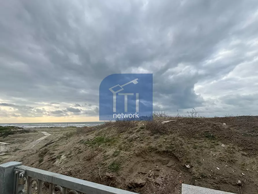 Immagine 6 di Appartamento in vendita  in Lungomare Degli Ardeatini a Ardea