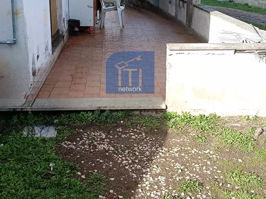 casa semindipendente in vendita ad Aprilia in zona Campoverde