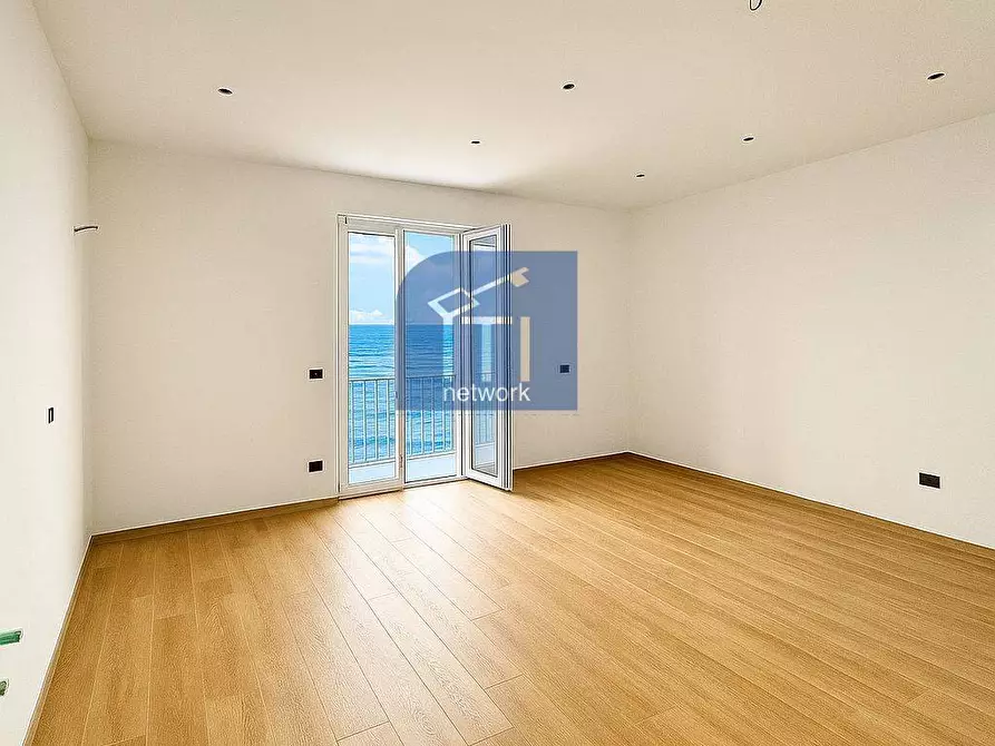 Immagine 2 di Appartamento in vendita  in Lungomare Degli Ardeatini a Ardea