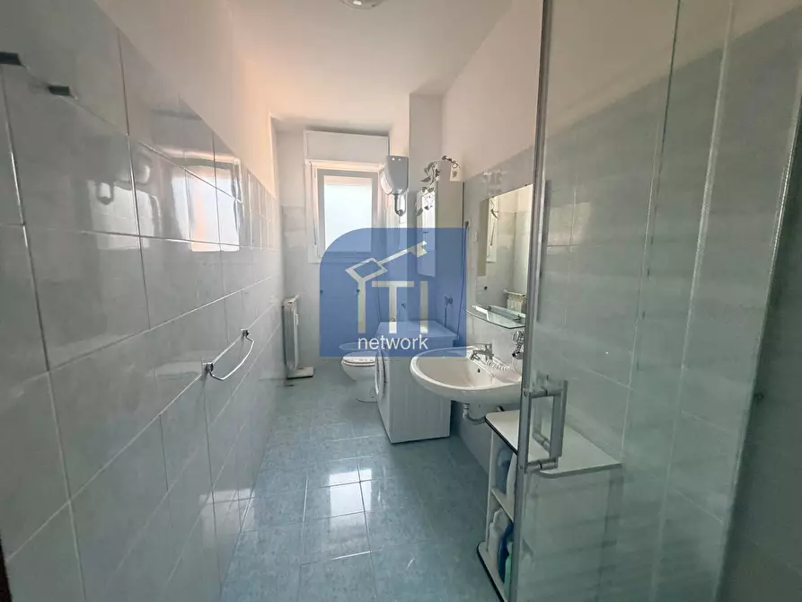 Immagine 20 di Attico in vendita  in Viale Dante Alighieri a Pomezia