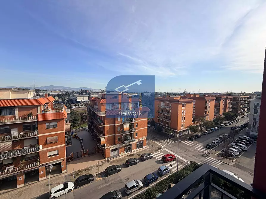 Immagine 1 di Attico in vendita  in Viale Dante Alighieri a Pomezia