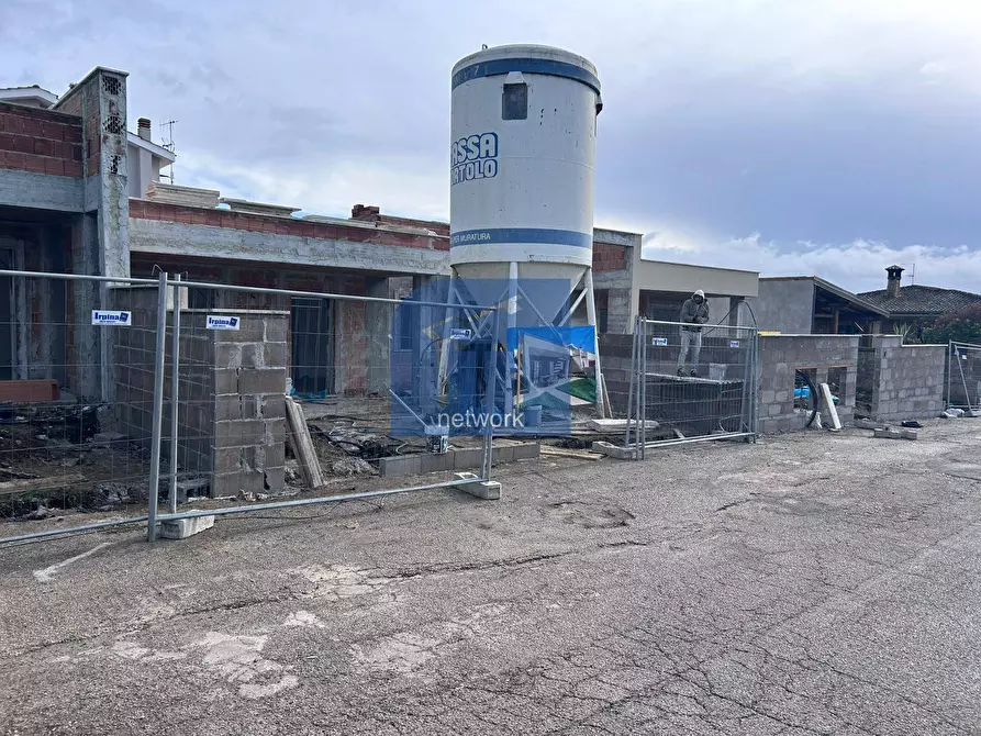 Immagine 13 di Appartamento in vendita  in Via degli Oleandri a Ardea