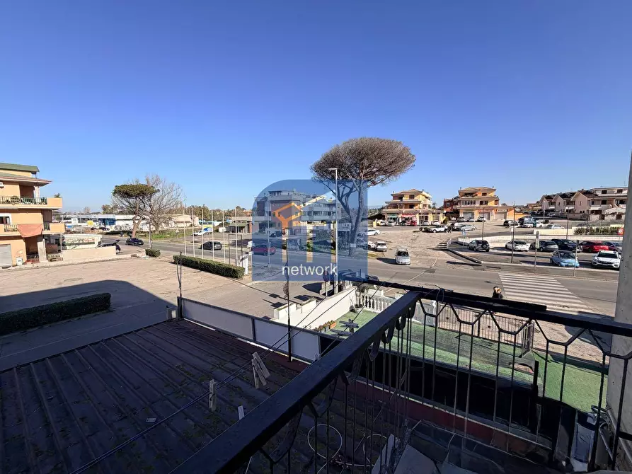 Immagine 5 di Appartamento in vendita  in Viale San Lorenzo a Ardea