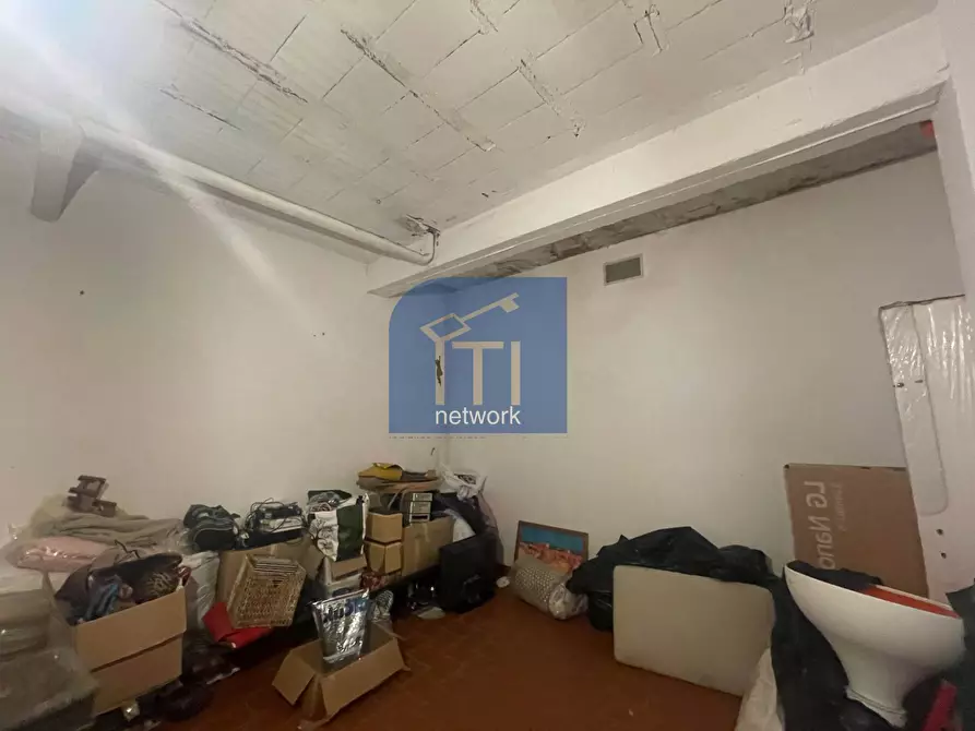 Immagine 11 di Box auto in vendita  in rumenia a Pomezia