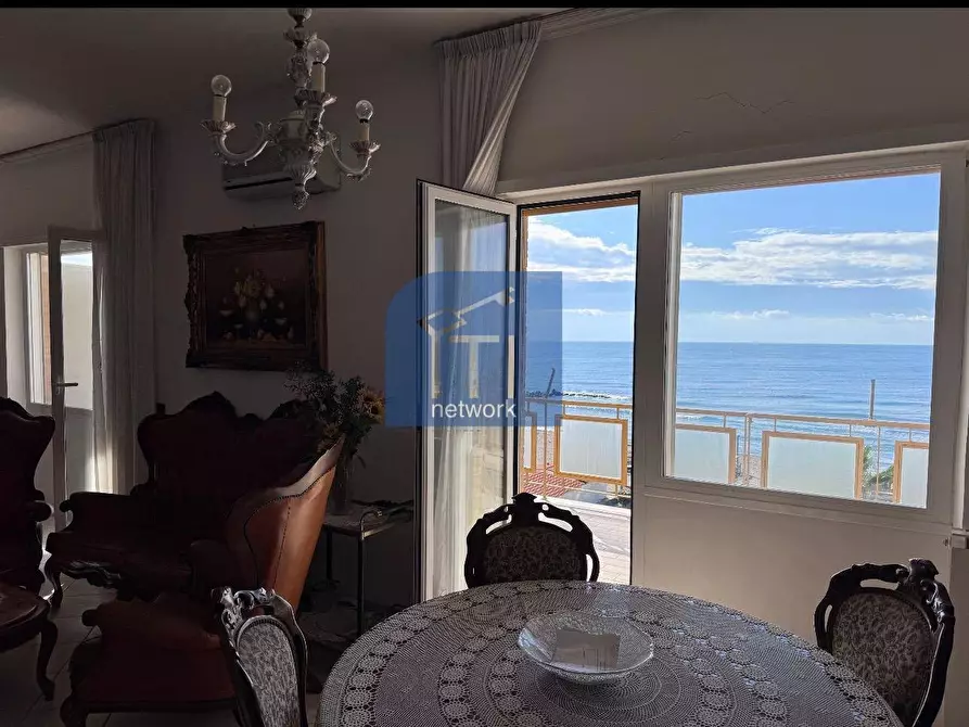 Immagine 11 di Attico in vendita  in lungomare Paolo Toscanelli 216 a Roma