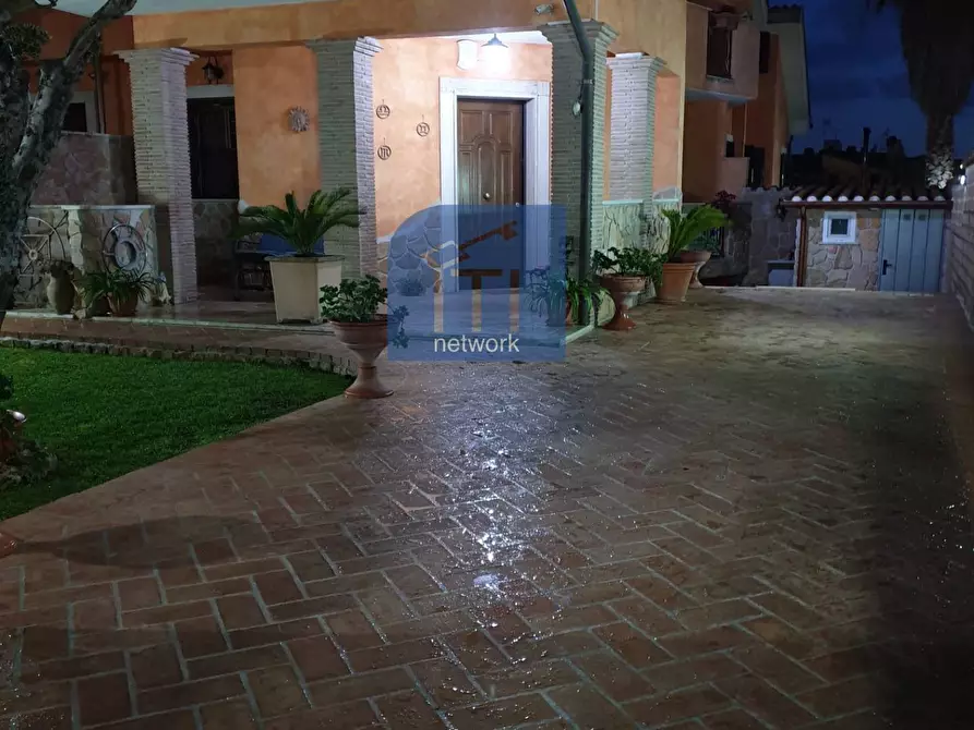 Immagine 12 di Villa in vendita  in Via nuoro a Ardea