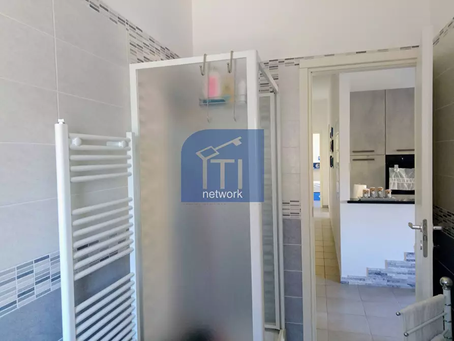 Immagine 25 di Appartamento in vendita  in VIA SVEZIA a Pomezia