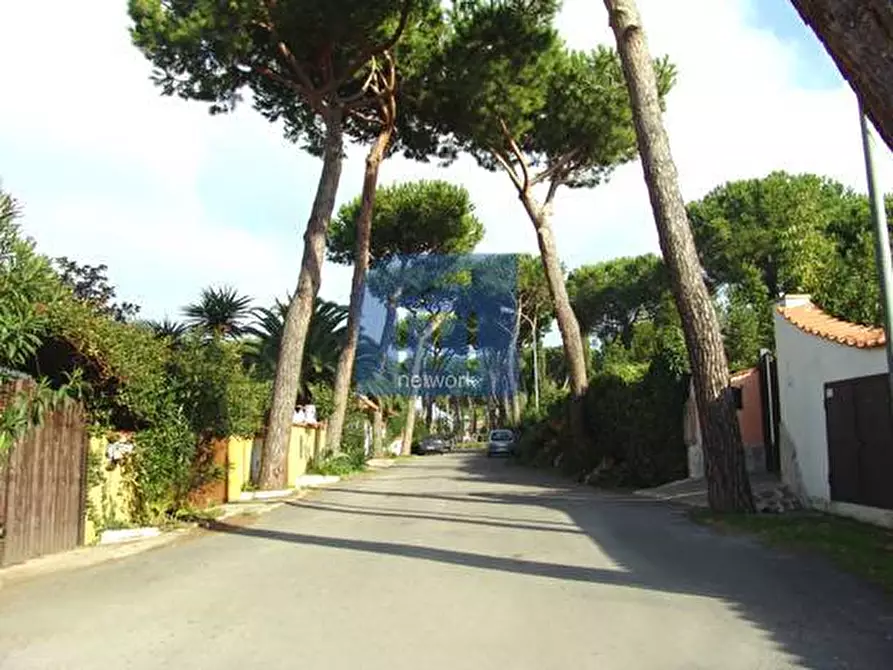 Immagine 16 di Casa semindipendente in vendita  in via di Colle Romito a Ardea