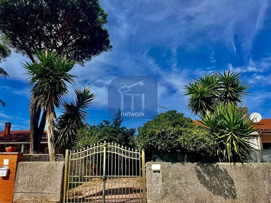 Immagine 9 di Casa semindipendente in vendita  in via di Colle Romito a Ardea