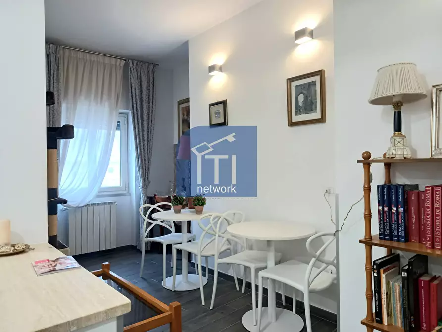 Immagine 3 di Appartamento in vendita  in via Cavour a Nettuno