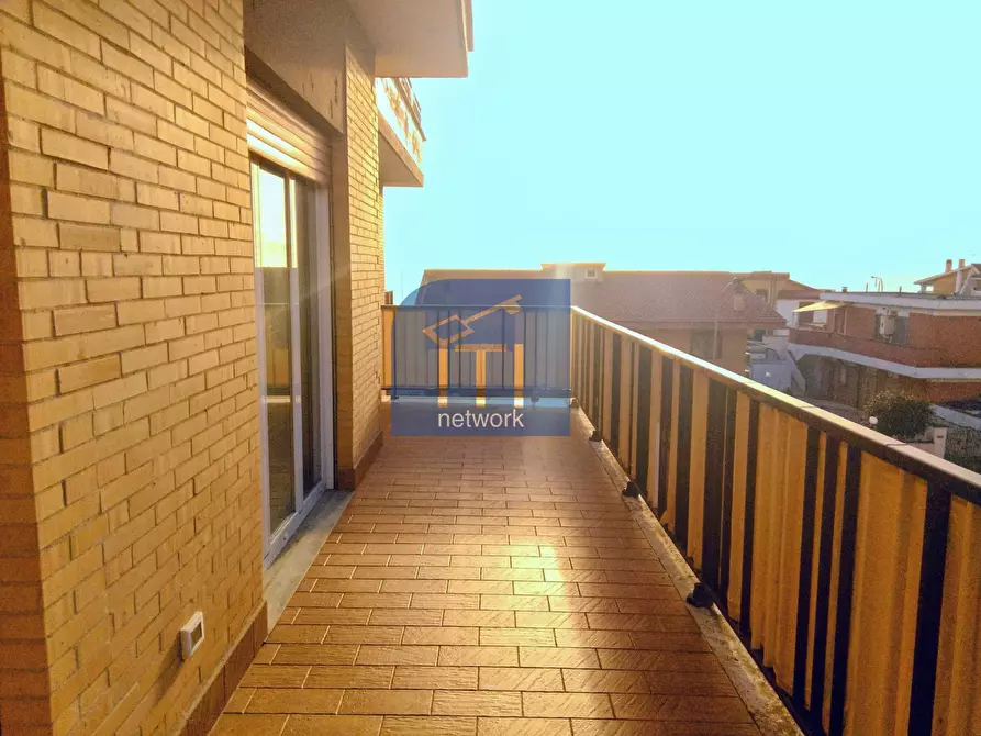 Immagine 2 di Appartamento in vendita  in VIA SVEZIA a Pomezia