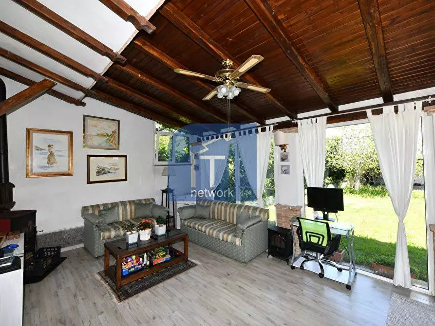 Immagine 4 di Casa semindipendente in vendita  in Via Dora Baltea a Ardea