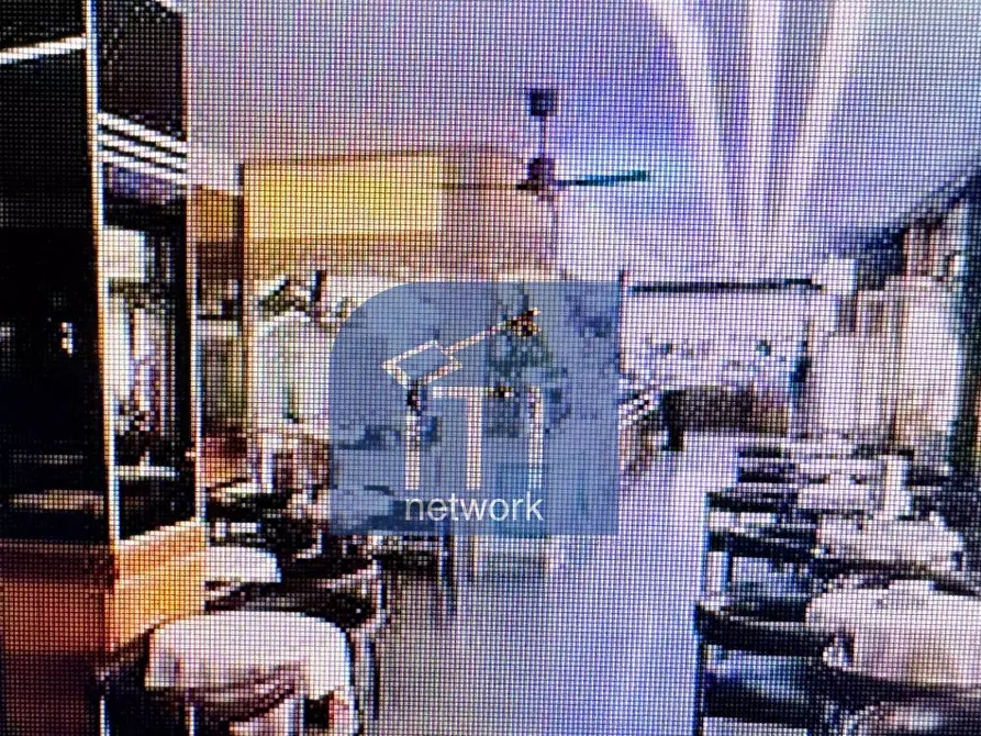 Immagine 12 di Locale commerciale in affitto  in Piazza Anco Marzio 7 a Roma