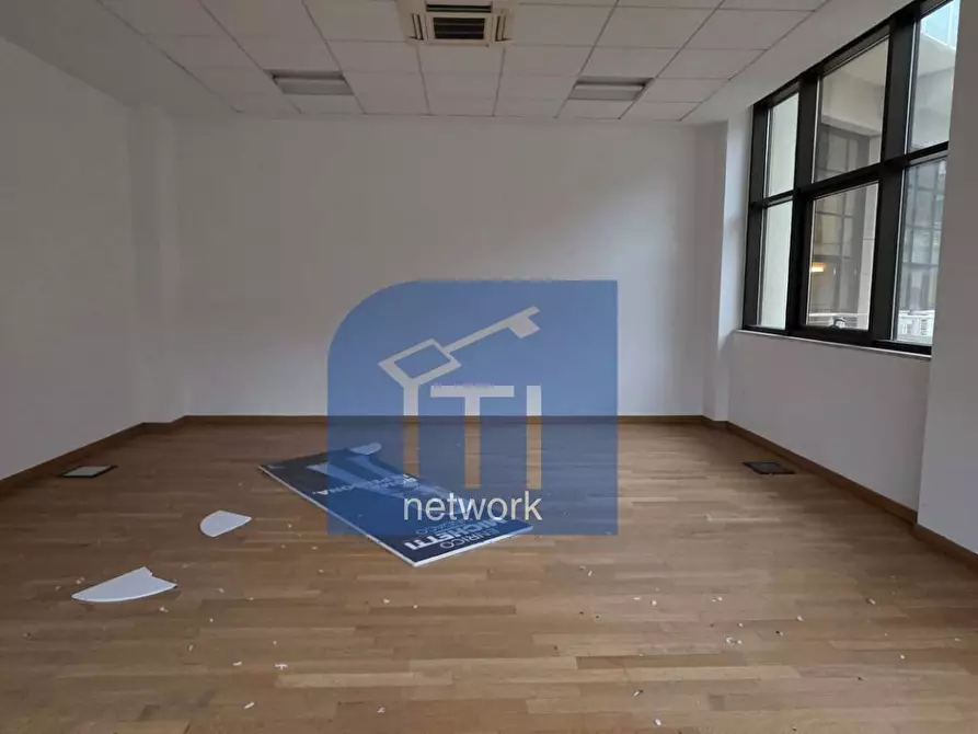 Immagine 13 di Ufficio in vendita  in Via Antonio Malfante 73 a Roma