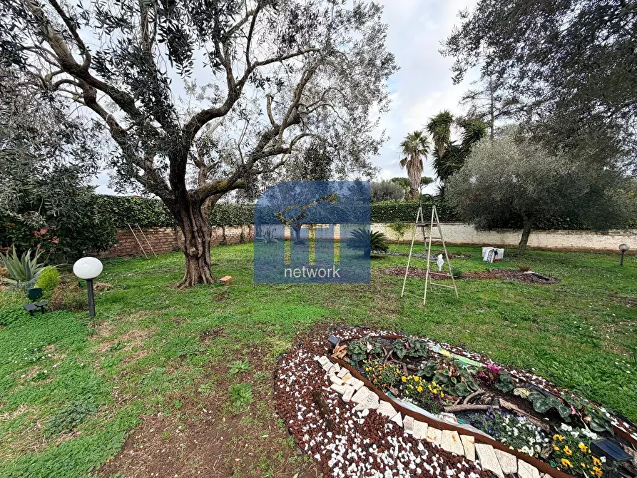 Immagine 7 di Casa semindipendente in vendita  in Via Della Primavera a Aprilia