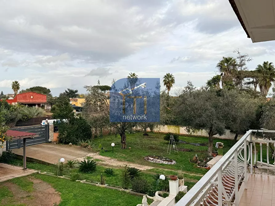 Immagine 2 di Casa semindipendente in vendita  in Via Della Primavera a Aprilia