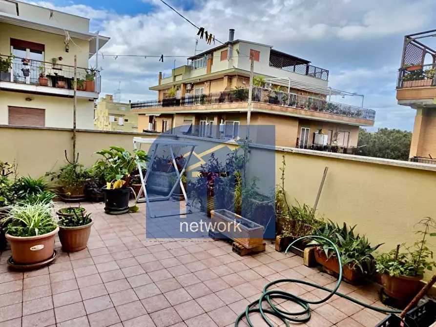 Immagine 9 di Attico in vendita  in Via Capitan casella 3 a Roma