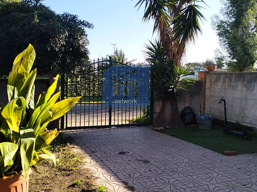 Immagine 4 di Casa semindipendente in vendita  in via di Colle Romito a Ardea