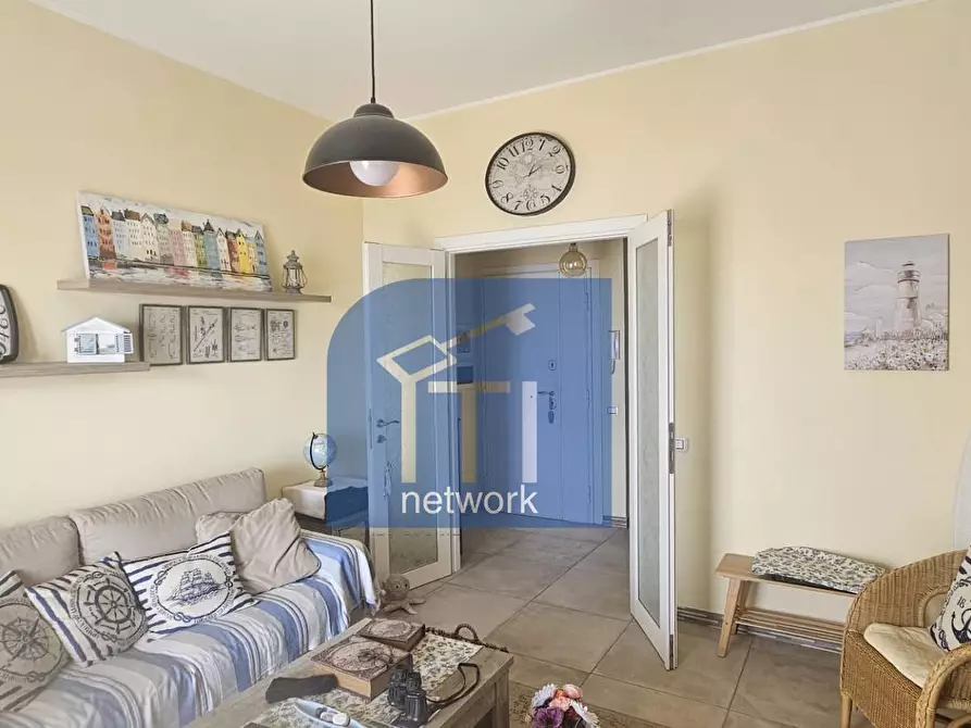 Immagine 11 di Appartamento in vendita  in l.mare delle Meduse a Pomezia