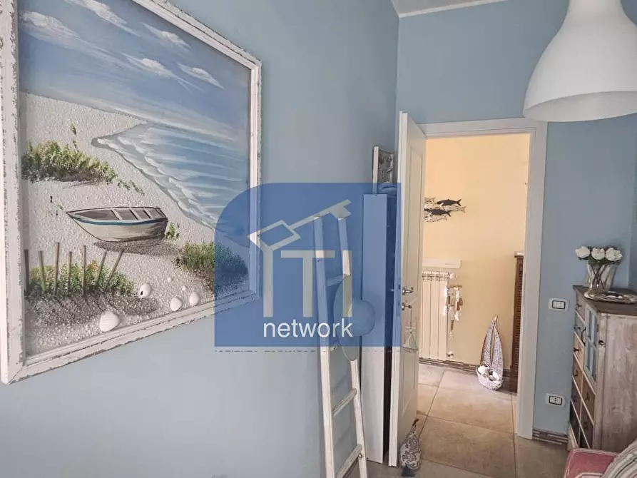 Immagine 22 di Appartamento in vendita  in l.mare delle Meduse a Pomezia