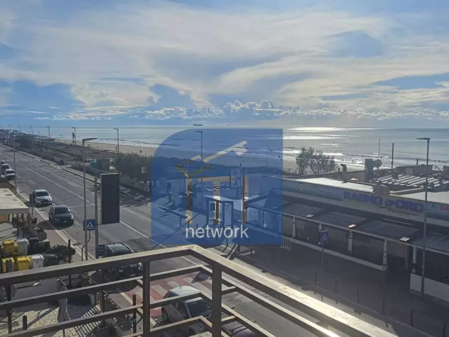 Immagine 30 di Appartamento in vendita  in l.mare delle Meduse a Pomezia