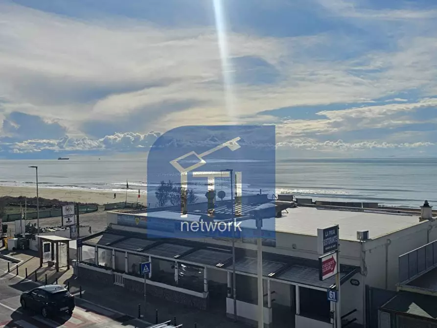 Immagine 33 di Appartamento in vendita  in l.mare delle Meduse a Pomezia