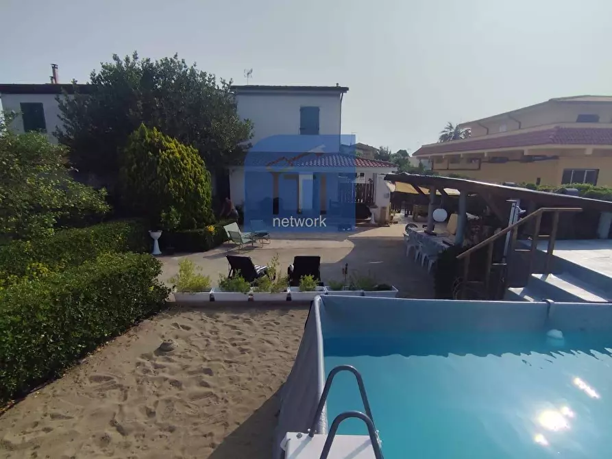 Immagine 11 di Casa semindipendente in vendita  in via delle pinete a Ardea