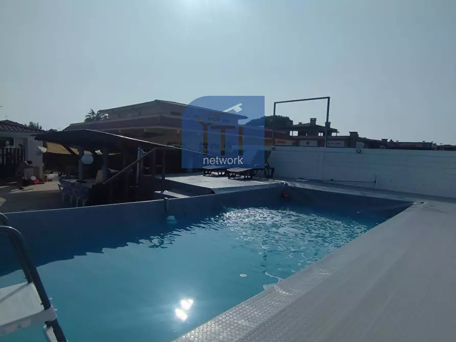 Immagine 1 di Casa semindipendente in vendita  in via delle pinete a Ardea