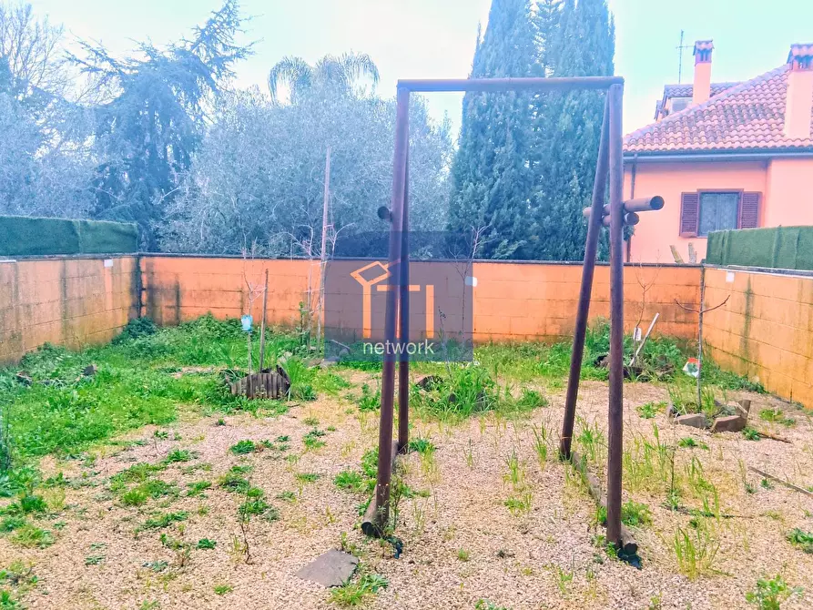 Immagine 14 di Appartamento in vendita  in via lago trasimeno a Nettuno