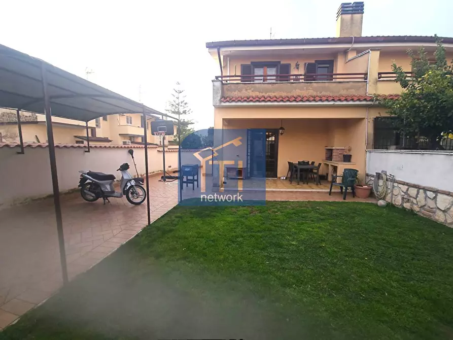 Immagine 1 di Casa semindipendente in vendita  in via gaspare gozzi a Anzio