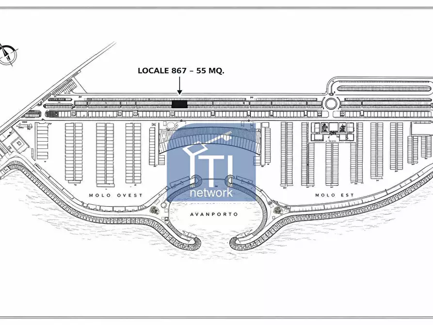 Immagine 16 di Locale commerciale in affitto  in Lungomare Duca degli Abruzzi 84 a Roma
