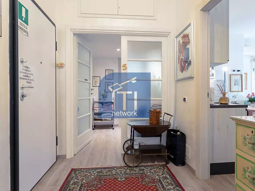 Immagine 28 di Appartamento in vendita  in via della stazione del lido 28 a Roma