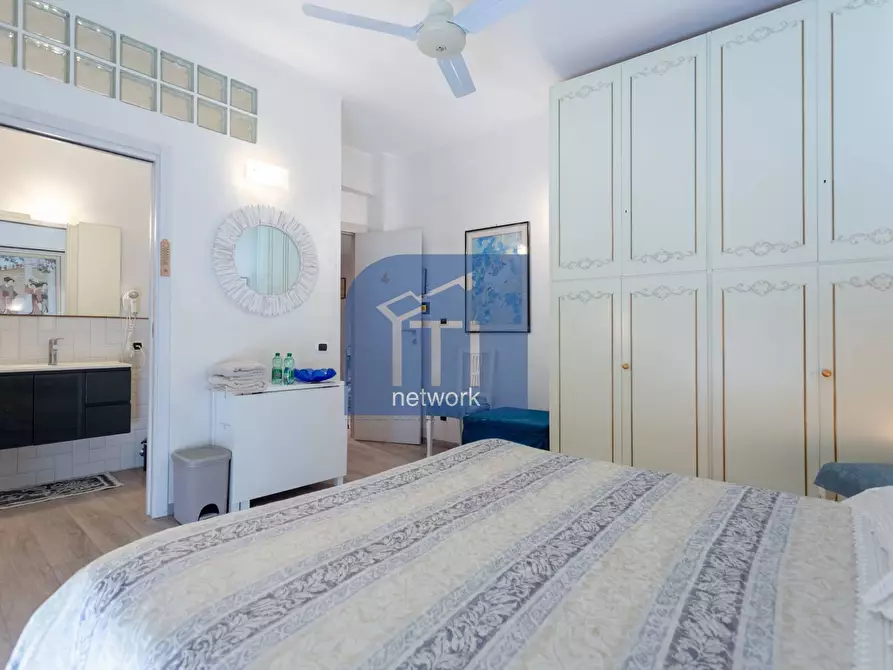 Immagine 36 di Appartamento in vendita  in via della stazione del lido 28 a Roma