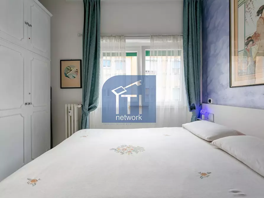 Immagine 54 di Appartamento in vendita  in via della stazione del lido 28 a Roma