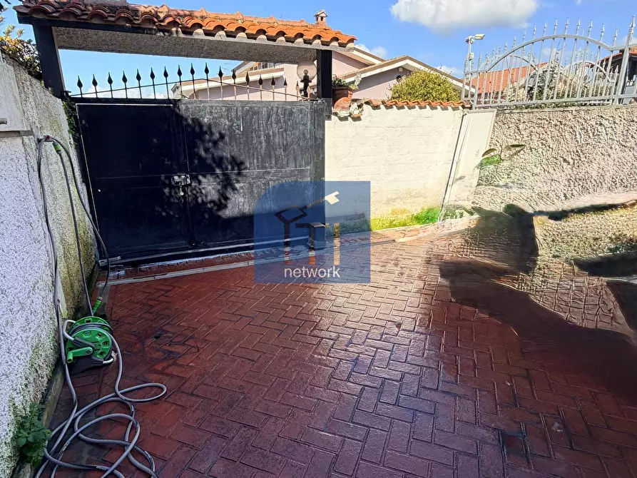 Immagine 2 di Villetta a schiera in vendita  in Via Tanaro a Ardea