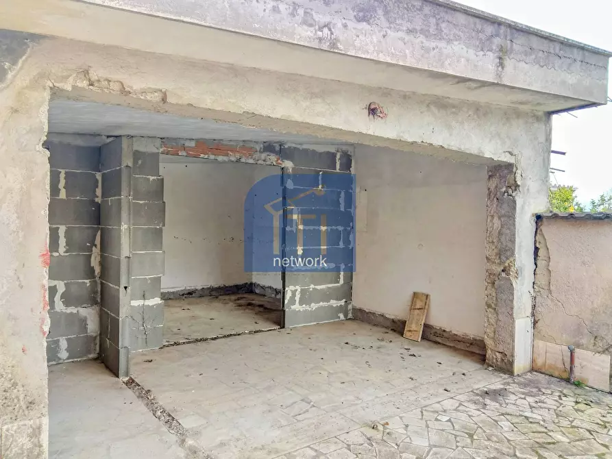 Immagine 5 di Villa in vendita  in VIA bergamo a Ardea