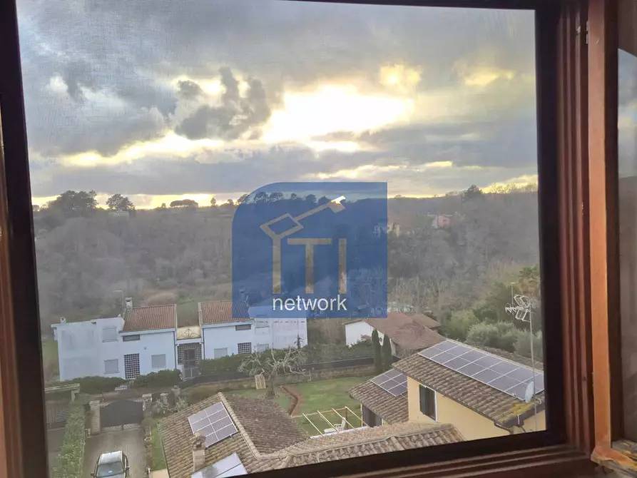 Immagine 6 di Appartamento in vendita  in via Reginaldo Caffarelli a Sutri