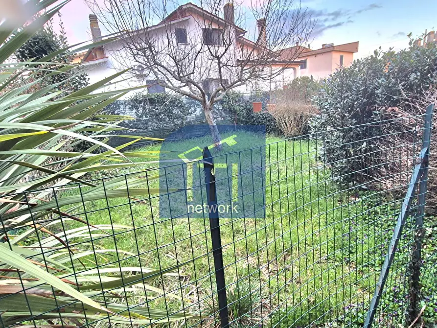 Immagine 22 di Appartamento in vendita  in via Reginaldo Caffarelli a Sutri