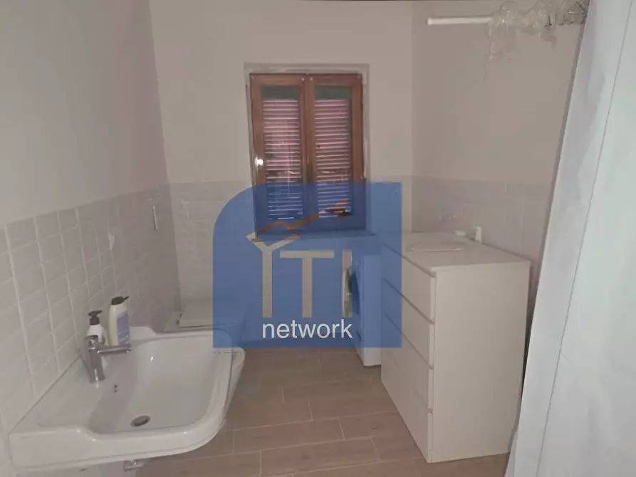 Immagine 15 di Appartamento in vendita  in via Reginaldo Caffarelli a Sutri