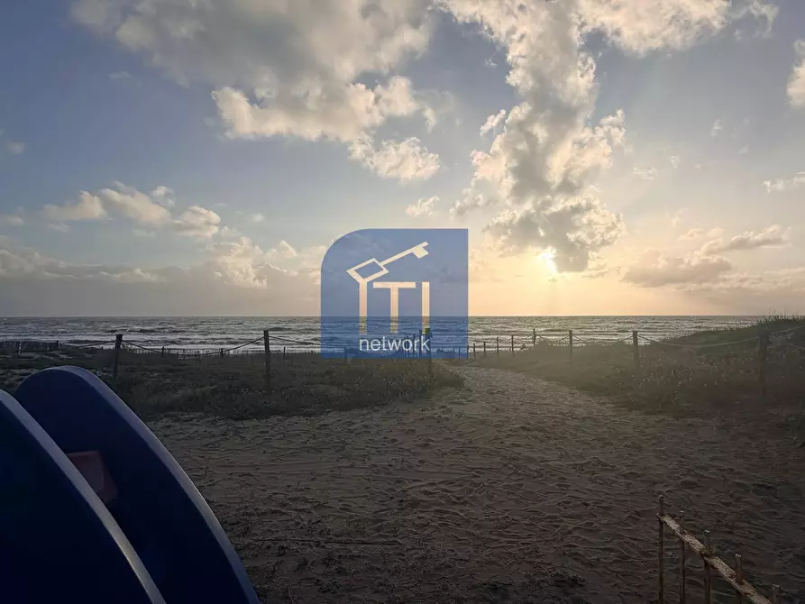 Immagine 5 di Appartamento in vendita  in Lungomare Delle Sirene a Pomezia