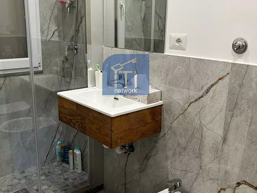 Immagine 5 di Appartamento in vendita  in Viale Danimarca a Pomezia