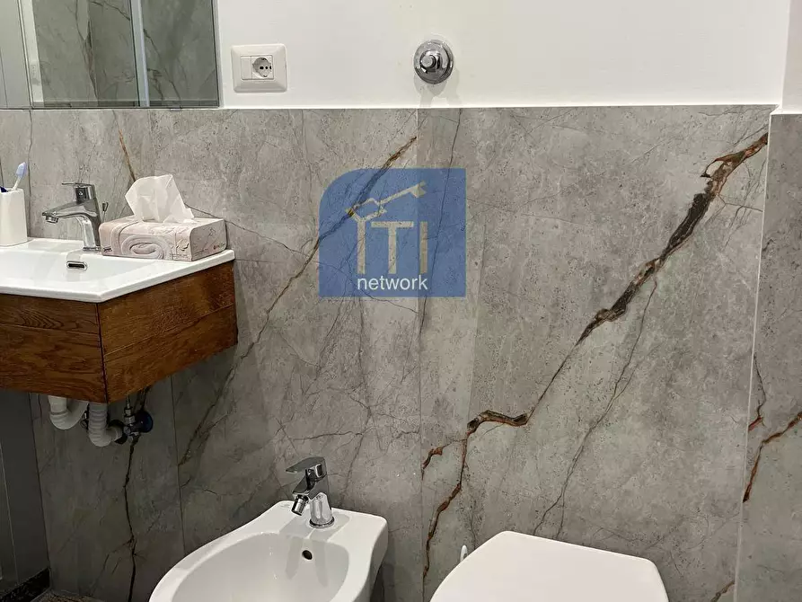 Immagine 12 di Appartamento in vendita  in Viale Danimarca a Pomezia