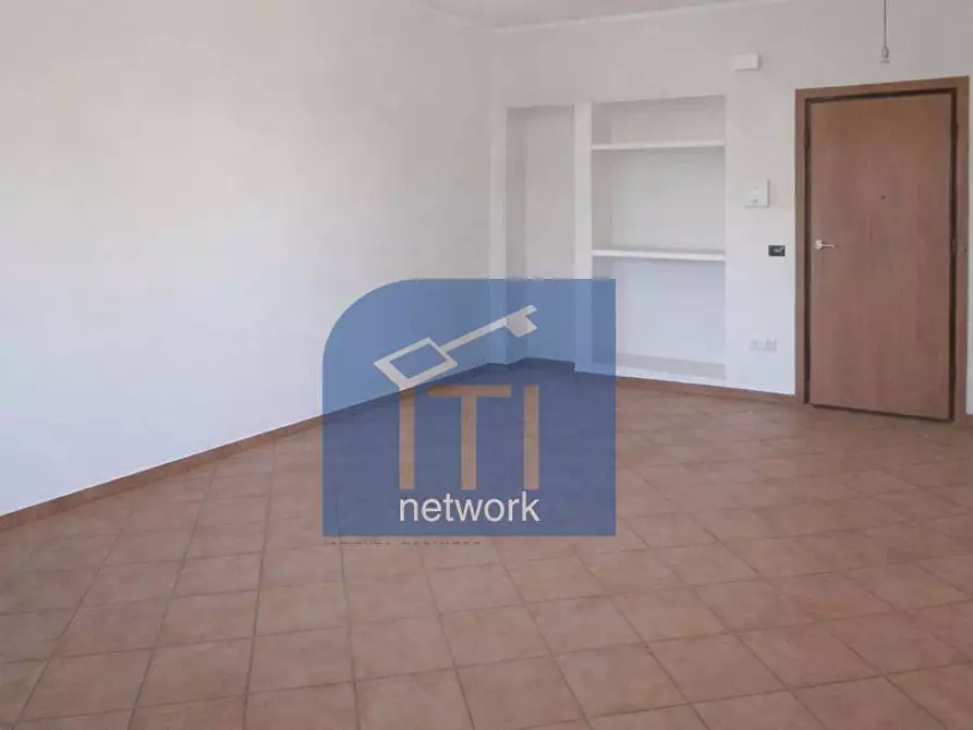 Immagine 3 di Appartamento in vendita  in Via dei Castelli Romani a Pomezia